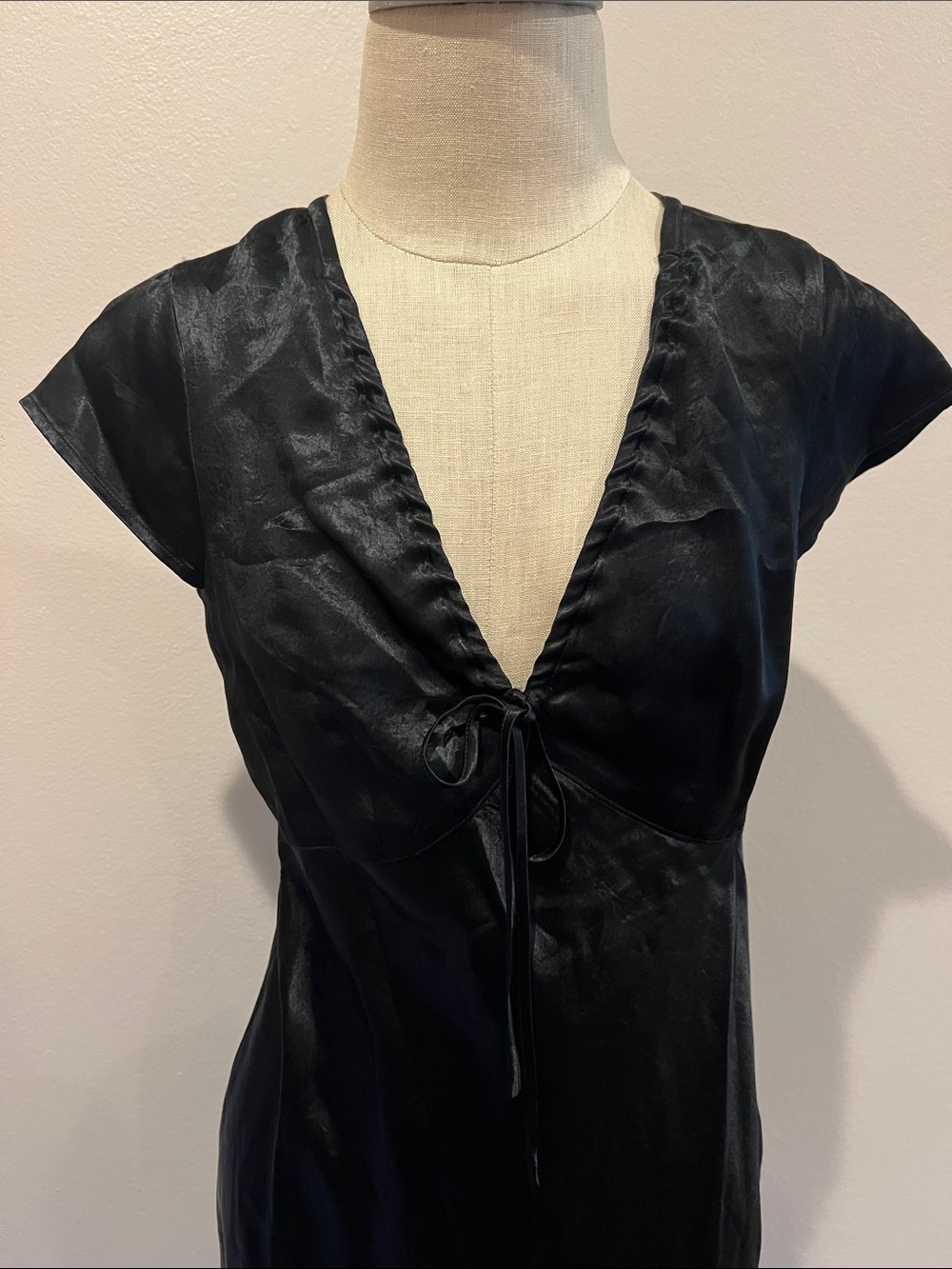J. Crew Short sleeve slip dress in textured satin - Picture 3 of 6